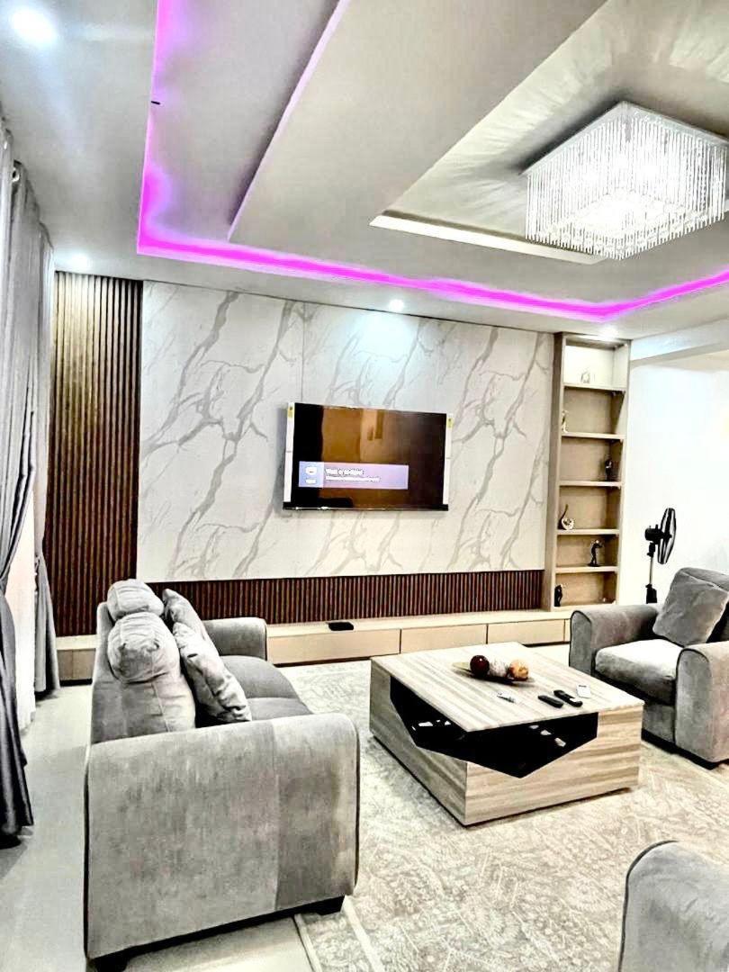 2 Units Of 2Bed Gaduwa Apartment อาบูจา ภายนอก รูปภาพ