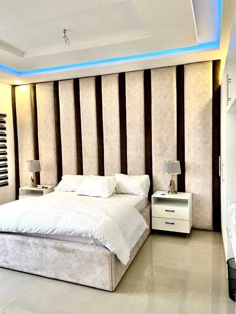 2 Units Of 2Bed Gaduwa Apartment อาบูจา ภายนอก รูปภาพ